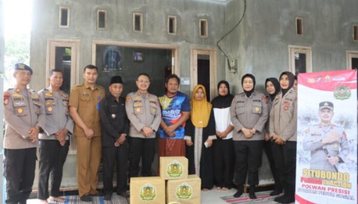 Wujud Kepedulian, Kapolres Situbondo Bersama Tim SOPIA Santuni Keluarga Almarhum Abi