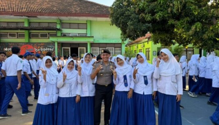 Edukasi Pelajar MAN 2 Situbondo, Polisi Ingatkan Bahaya Balap Liar, Bullying, hingga Kejahatan Siber