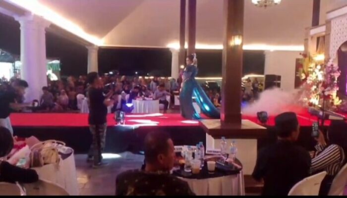 Wau-Wau!! Besuki Raya Mendadak Jadi Tontonan Paling Istimewa, Parade Show Pate Alos Bikin Warga Terpukau