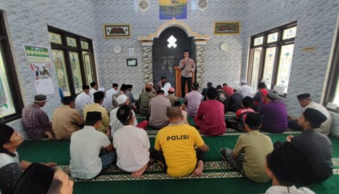 Program Khobiling Polres Situbondo, Edukasi Kamtibmas dan Berbagi untuk Warga Setiap Jum’at