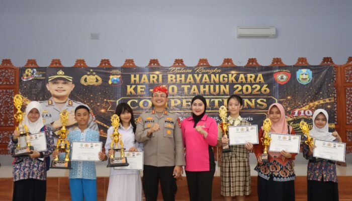 Hari Bhayangkara ke-80, Polres Situbondo Gelar Kompetisi Akademik dan English Story Telling dengan Juri dari Bristol United Kingdom