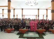 Penuh Kekeluargaan, Kapolres Situbondo Bersama Ketua Bhayangkari Hadiri Tasyakuran HUT PP Polri ke-27