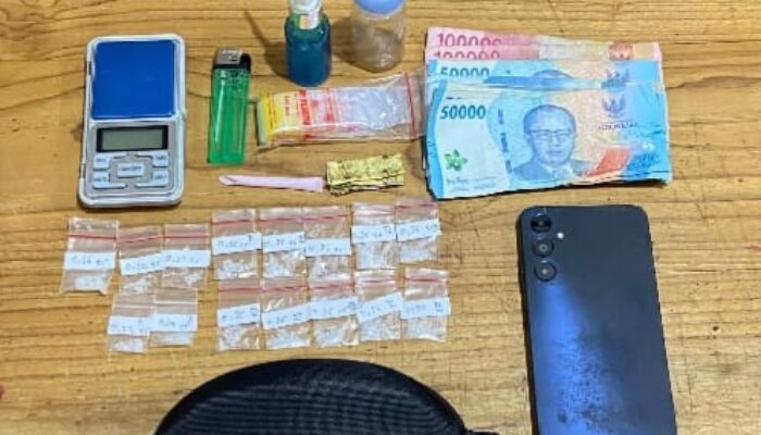 Tim Gabungan Satresnarkoba dan Polsek Panji Ungkap Peredaran Sabu