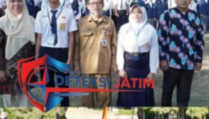Upacara Bendera Tandai Pembukaan Resmi MPLS Ramah SMAN 1 Besuki Tahun Ajaran 2026/2027