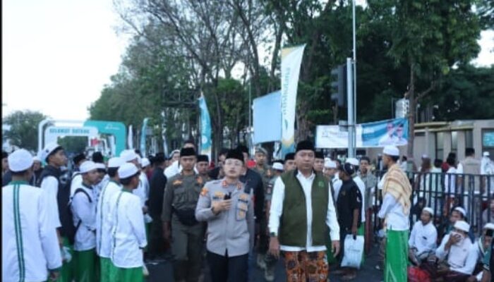Polres Situbondo Kawal Haul Masyayikh 2026, Ratusan Ribu Jamaah Ikuti Sholawat Nariyah dengan Aman dan Lancar