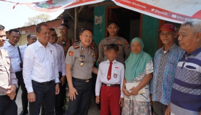 Kapolres Situbondo Salurkan Bantuan untuk Bocah yang Ingin Memeluk Ayahnya