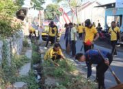 Kapolres Situbondo Pimpin Jumat Bersih, Desa Juglangan Jadi Percontohan Desa Kamtibmas