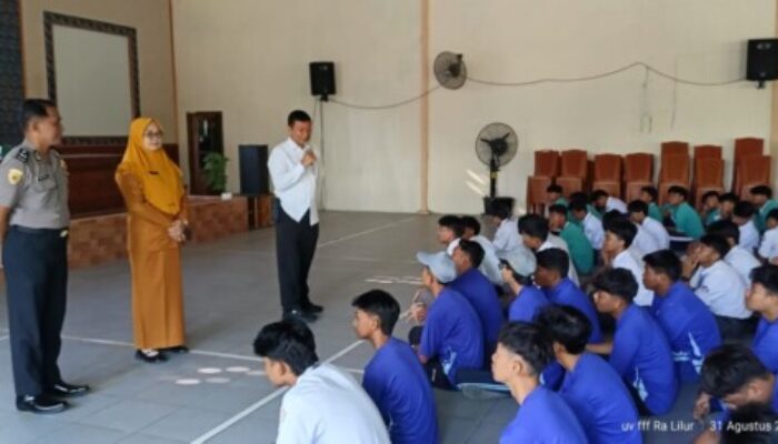 Polres Situbondo Bekali Pelajar Bijak Menggunakan AI