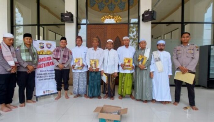 Satbinmas Polres Situbondo Ajak Masyarakat Cegah Judi Online Hingga Karhutla